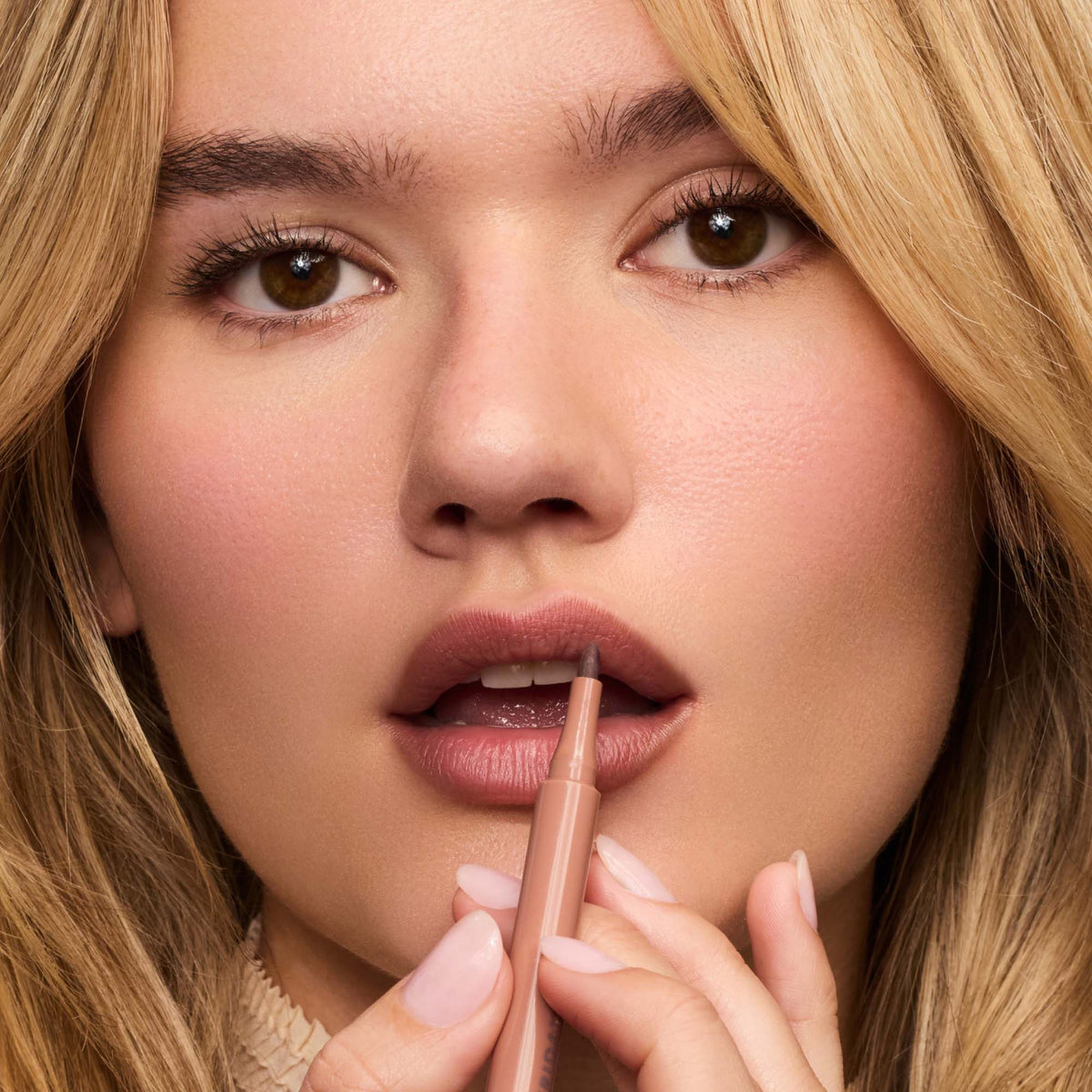 flushed-lip-stain-almond-e2 FlushedLipStain_Almond_9.jpg